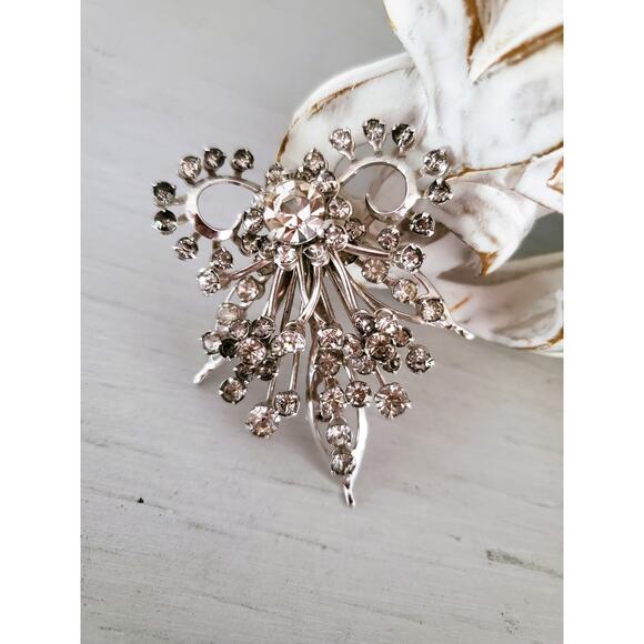 Vintage Clear Rhinestone Bow Brooch - Picture 1 of 5
